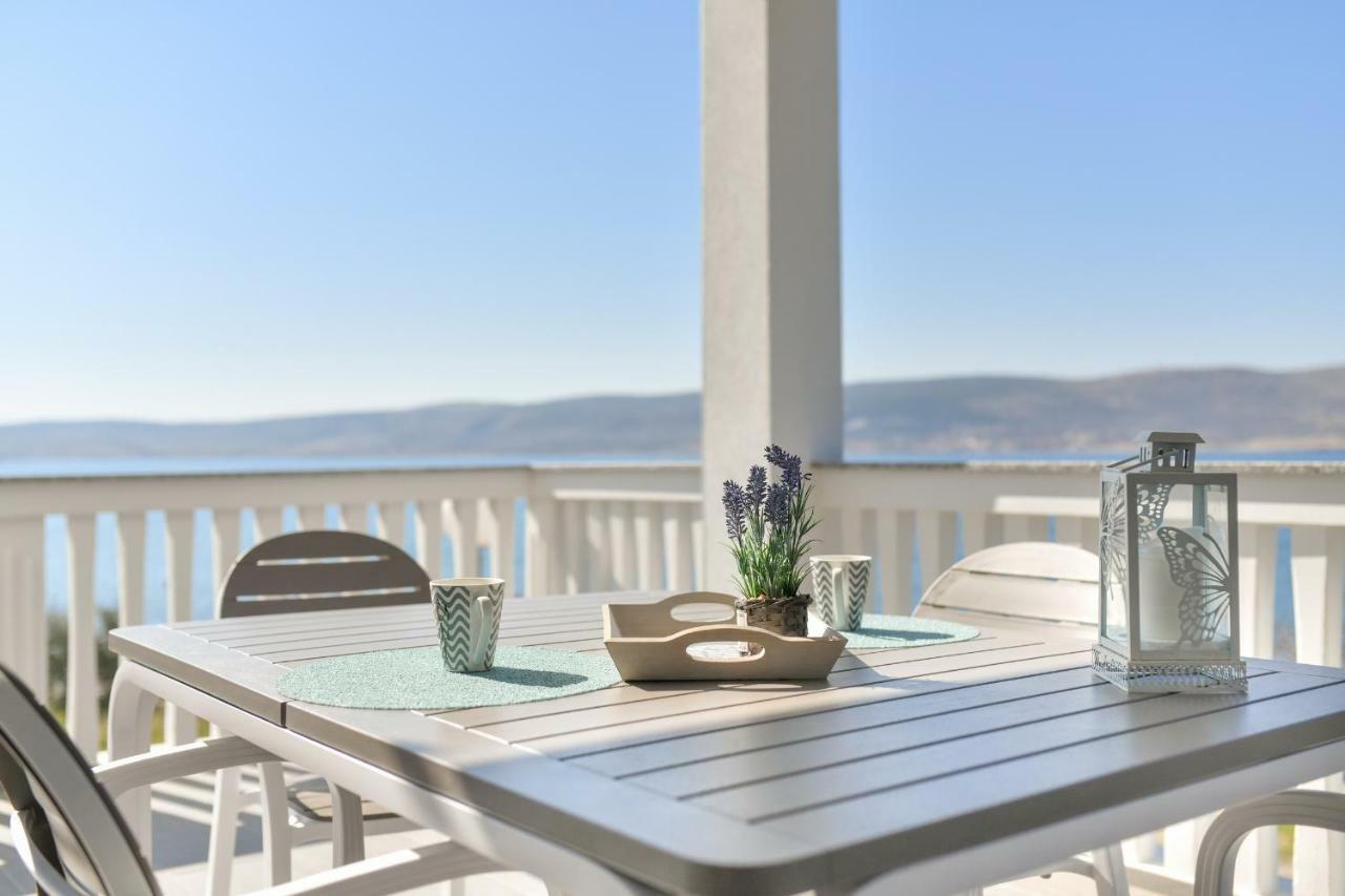 סלינה Apartments Martom מראה חיצוני תמונה